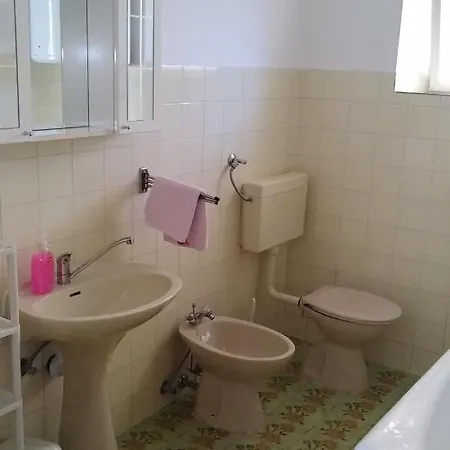 Apartment By The Sea Tkon, Pasman - 8410